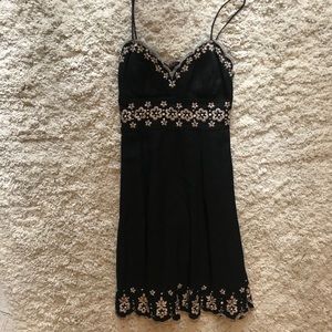 MUSE EMBROIDERED LINEN DRESS 🌞